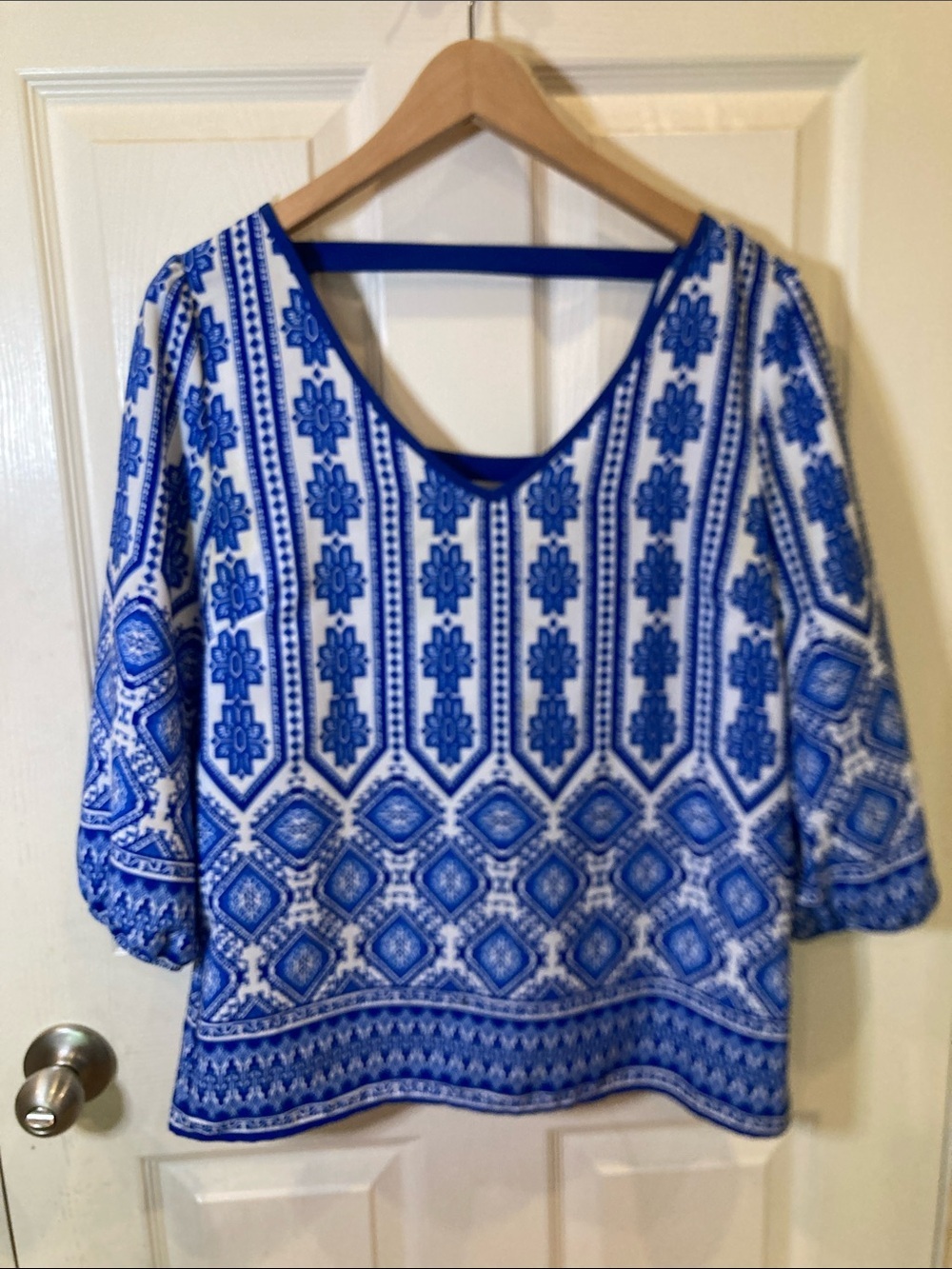 Blue and White Printed Scoop-Neck Tunic Top